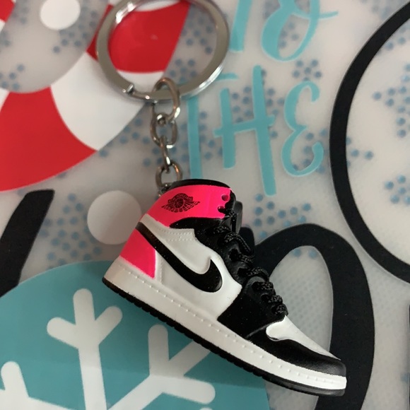 running shoe dunk keychains - Picture 2 of 4